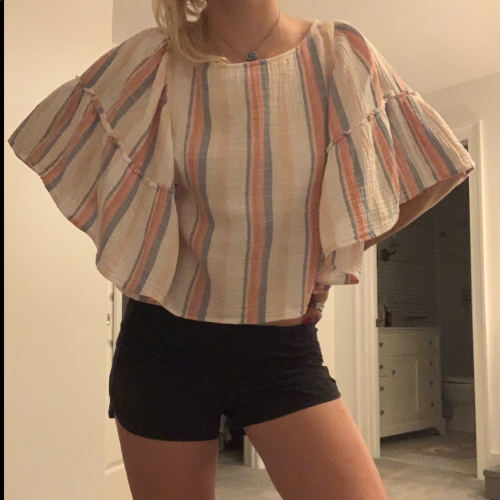 American Eagle Flowy T-Shirt